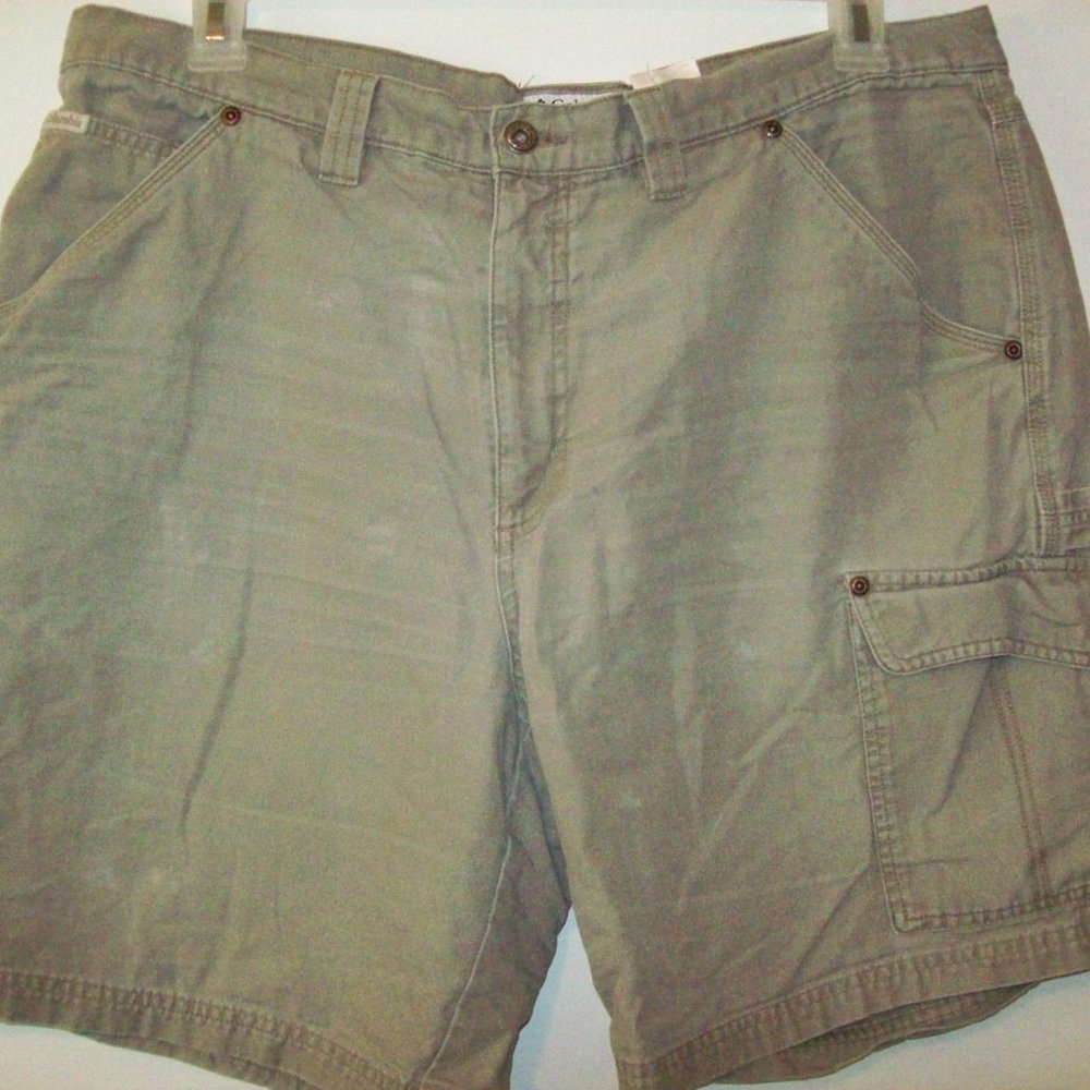 COLUMBIA MEN'S KHAKI CARGO SHORTS SIZE 38